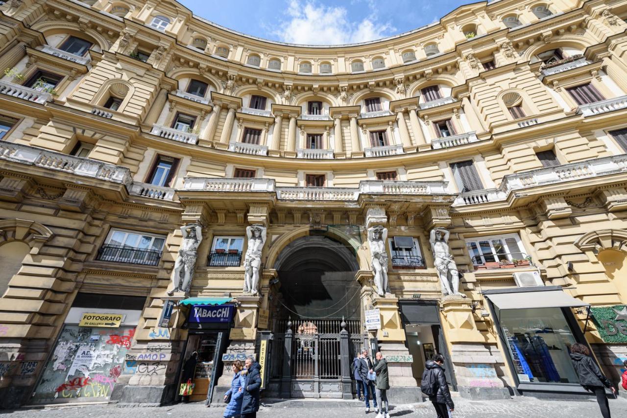 Piazza Nicola Amore 14 Наполи Екстериор снимка