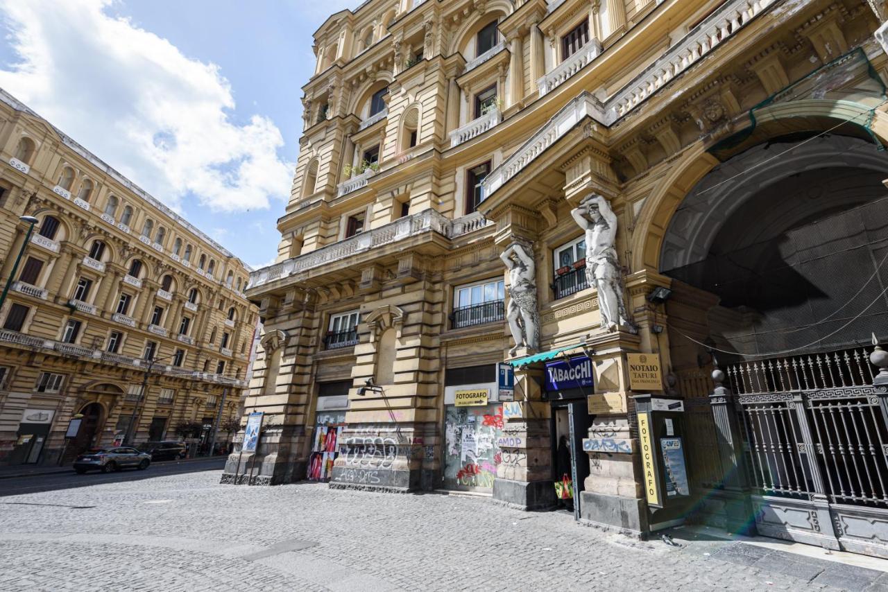 Piazza Nicola Amore 14 Наполи Екстериор снимка